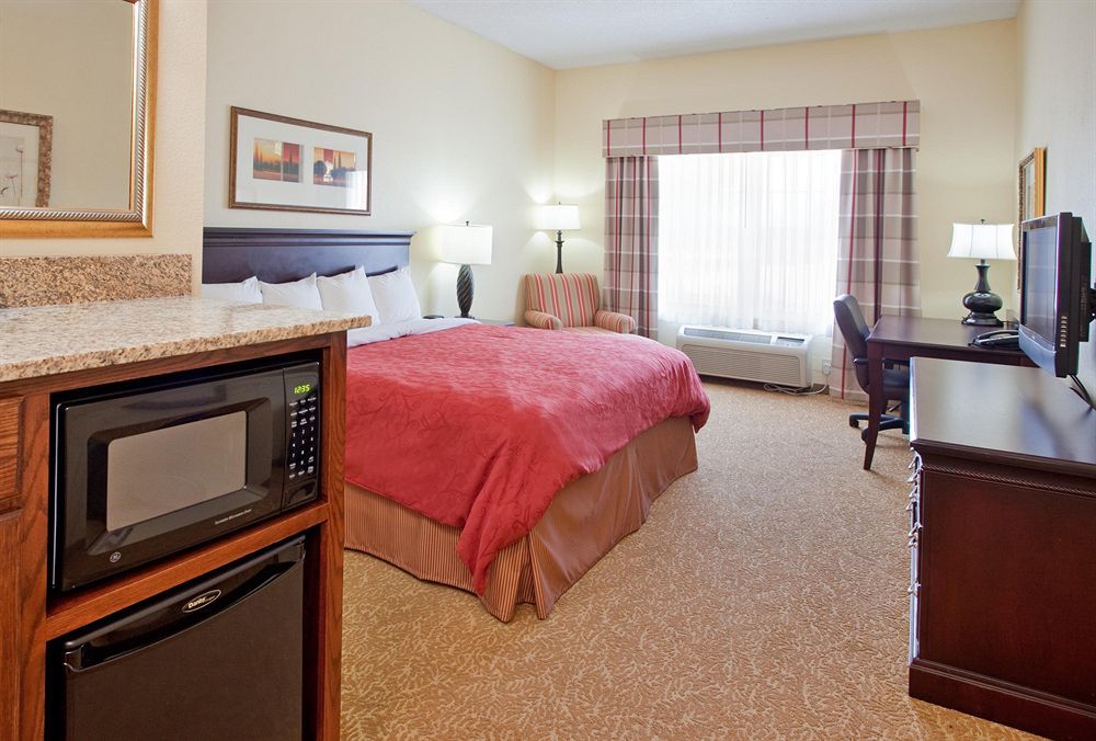 Bonner Springs Country Inn & Suites By Radisson, Kansas City At Village West, Ks חדר תמונה