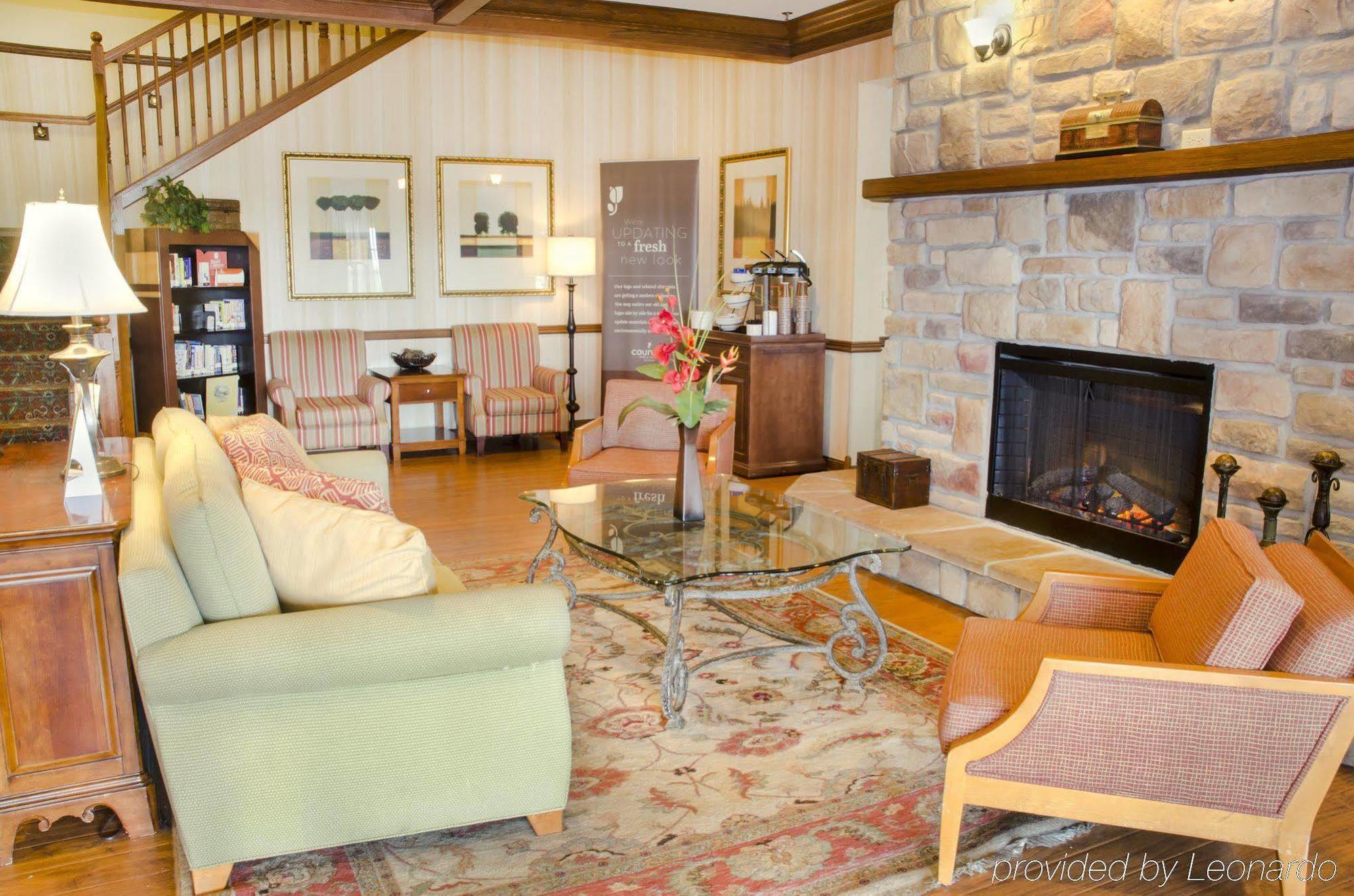 Bonner Springs Country Inn & Suites By Radisson, Kansas City At Village West, Ks מראה חיצוני תמונה
